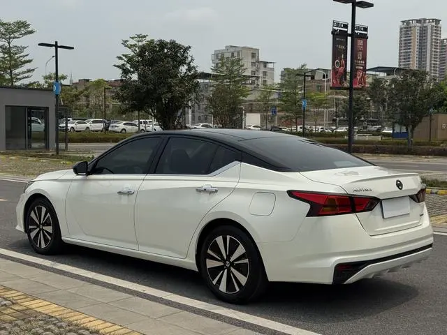 Nissan Teana 2.0 L XL Comfort Edition