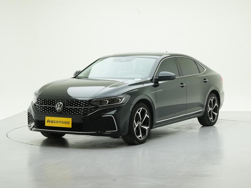 Volkswagen Passat 2024