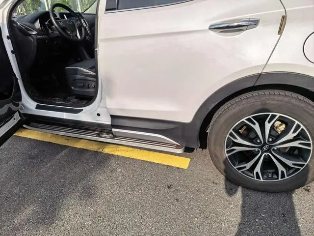 Hyundai Shengda 2.0T automatic four-wheel drive intelligent 7-seater