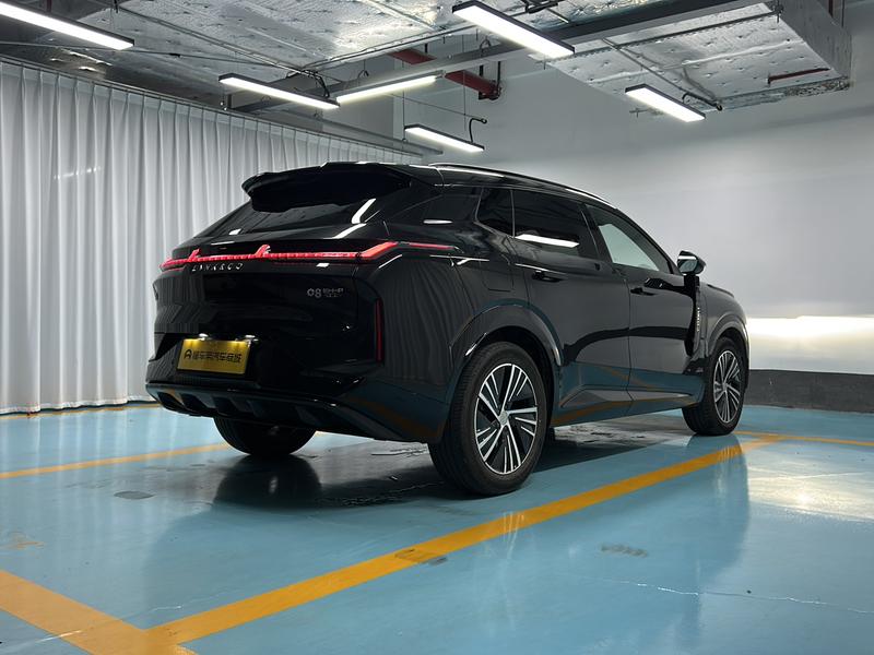 Lynk & Co Lynk&Co 08 EM-P 2023