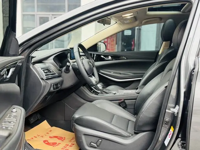 Changan Ruicheng CC Blue Whale Version 1.5T DCT Luxury
