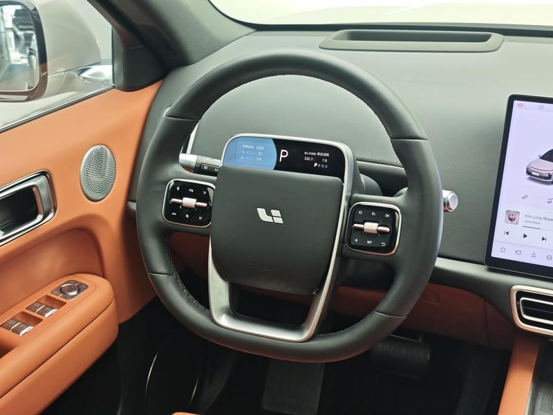 Li Auto Ideal L6 2024