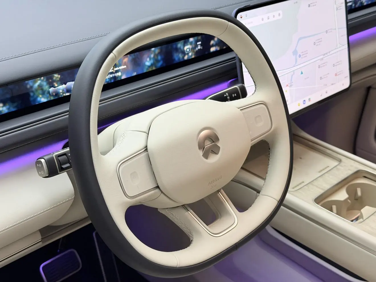 NIO NIO ES8 Six-seater Executive Deluxe Edition
