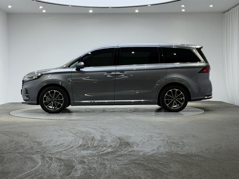 Roewe Roewe iMAX8 2022