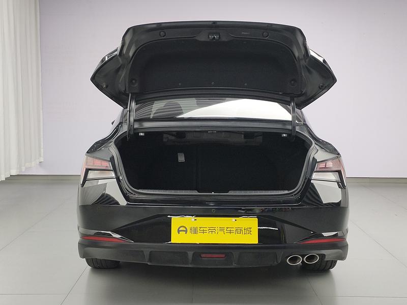 Hyundai Elantra 2021