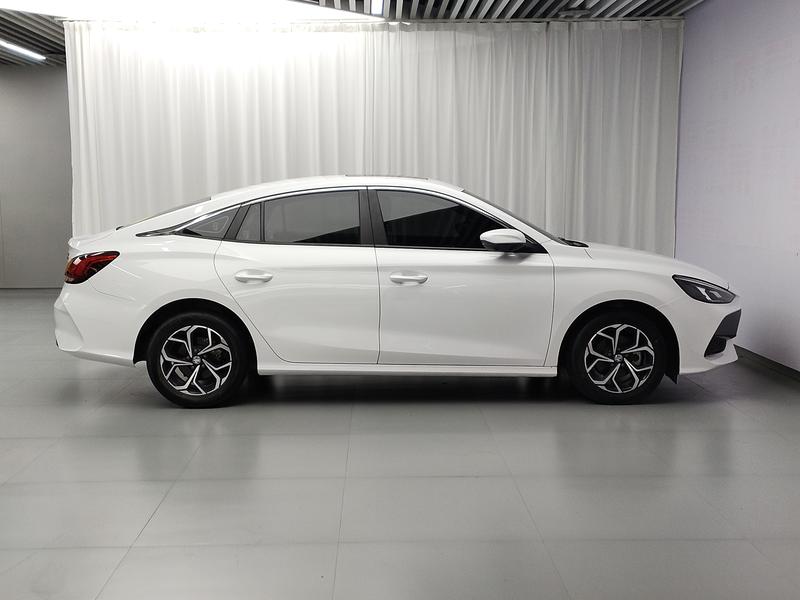 MG MG5 2022