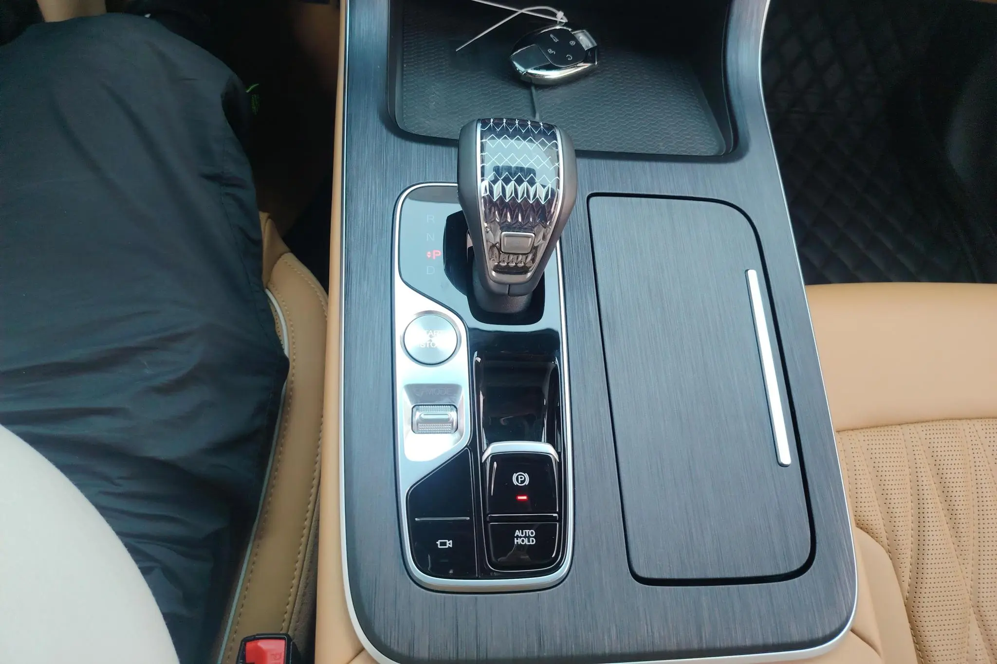 GAC Trumpchi GS8 Pilot Series 2.0 TGDI two-wheel drive Luxury Smart Edition