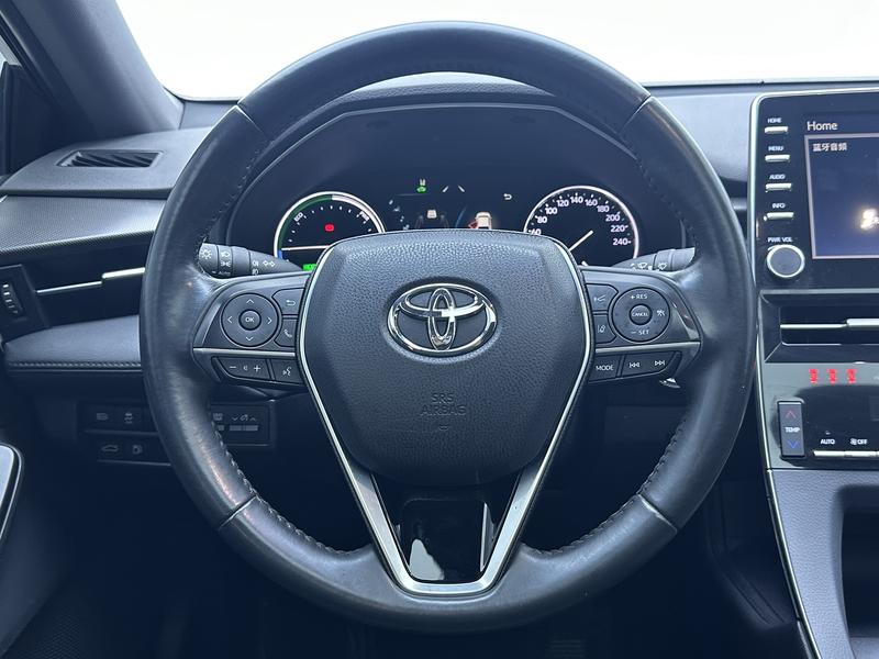 Toyota Asian Dragon 2019