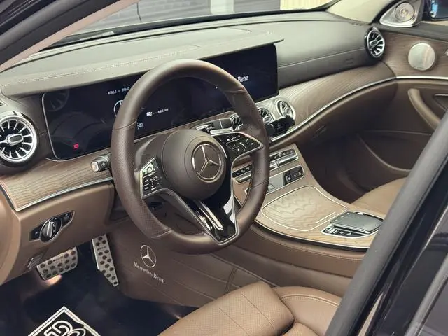 Mercedes-Benz Mercedes-Benz E-class PHEV Facelift E 350 e L sports sedan