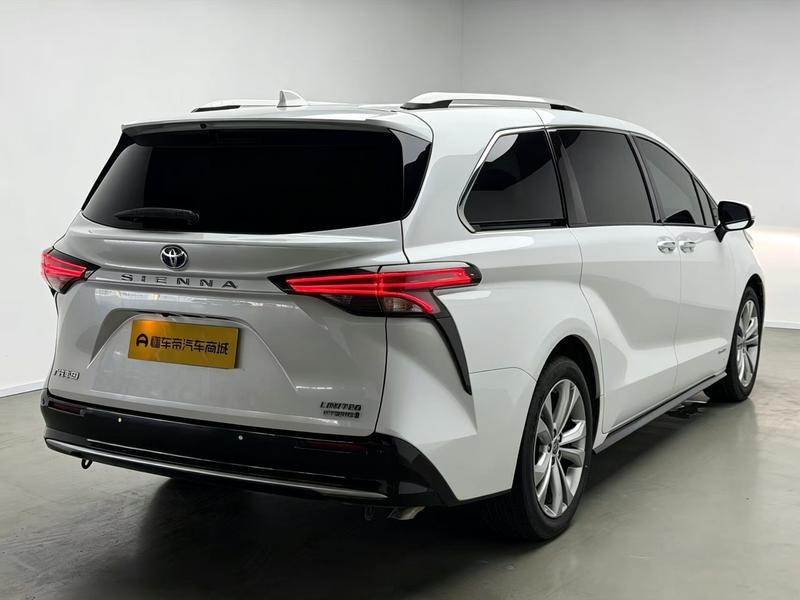 Toyota Sienna 2023