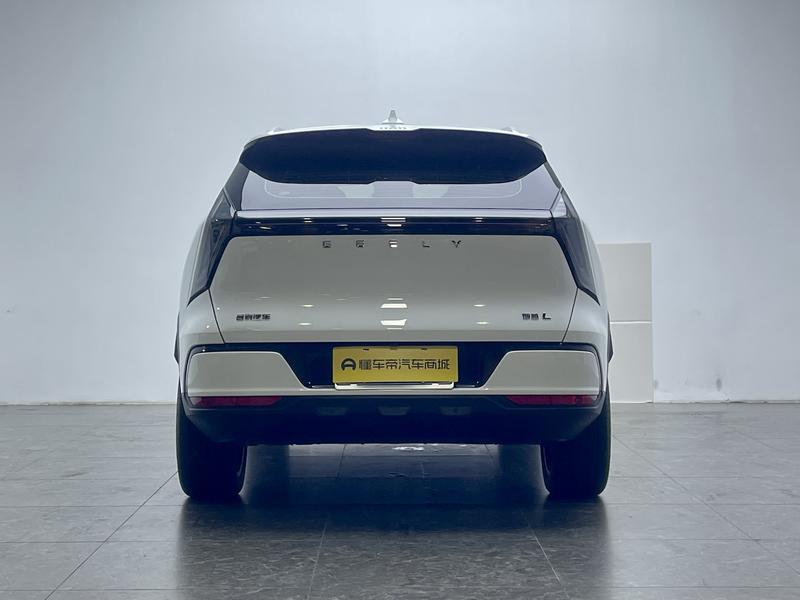 Geely Boyue L 2025