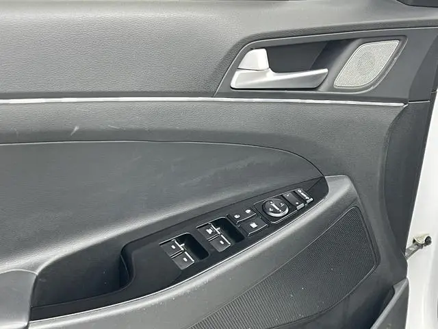 Hyundai Tucson 280TGDi dual-clutch two-wheel drive fashion version of the country VI