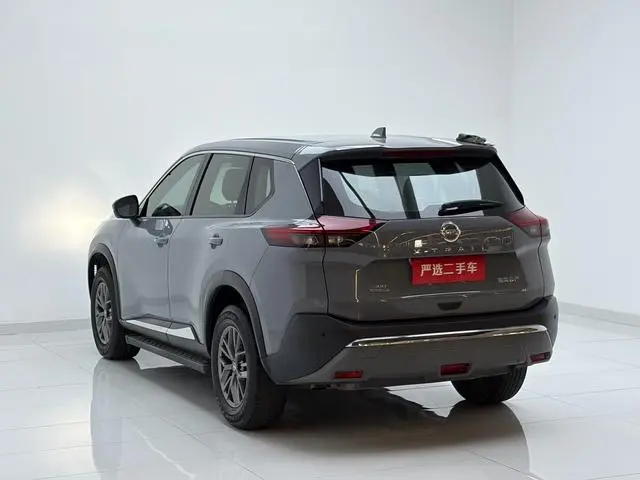 Nissan Qijun VC-Turbo 300 CVT 2WD Deluxe Edition 7 Seats