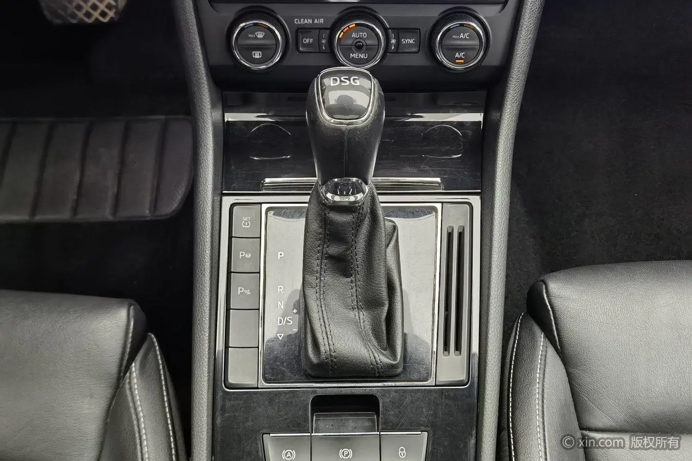 Skoda Speed pie ZI330 DSG Smart Edition
