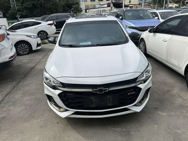 Chevrolet Cruze RS 330T Automatic Fun Version