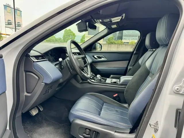 Land Rover Range Rover Star Pulse P250 Yi Black Collector's Edition