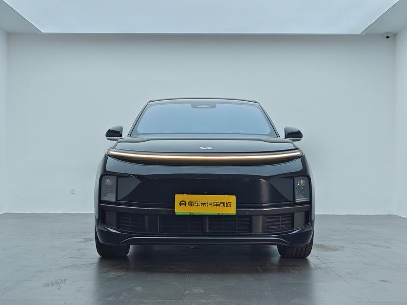 Li Auto Ideal L8 2023