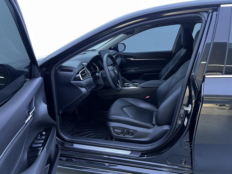 Toyota Camry 2023