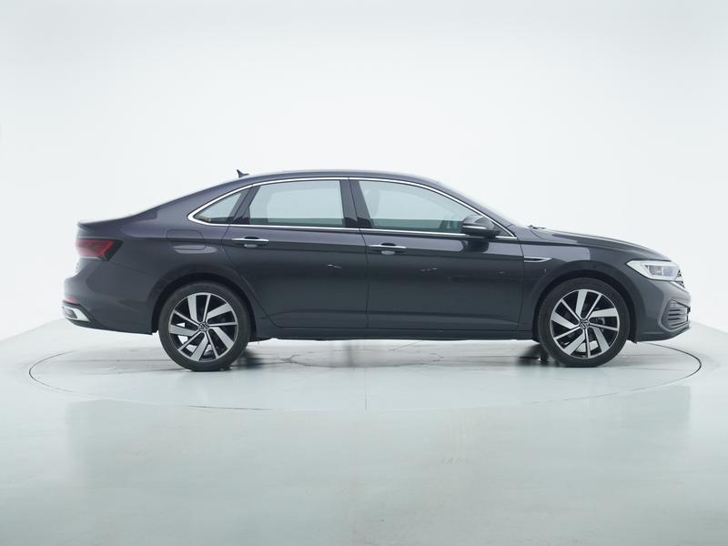 Volkswagen Sagitar 2024