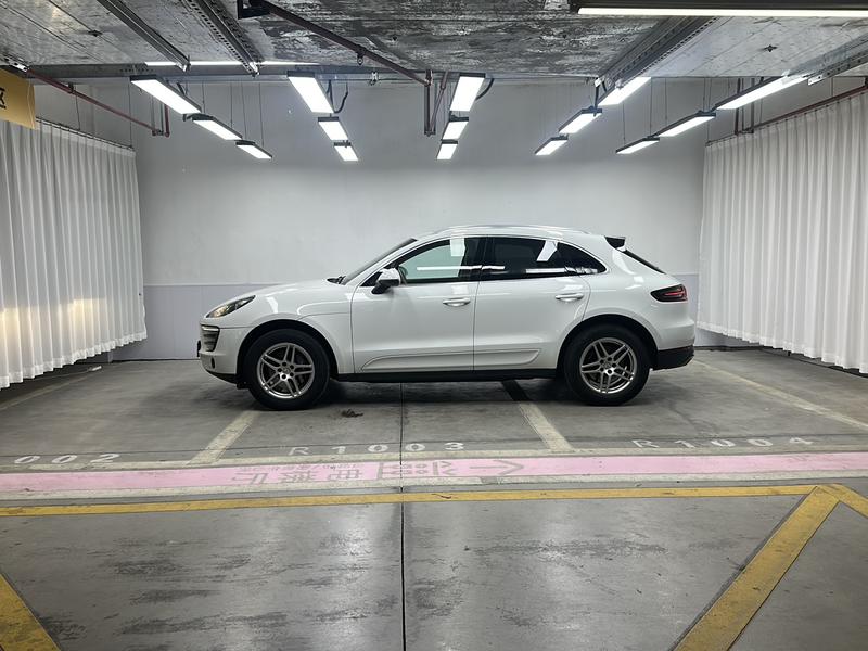 Porsche Macan 2016