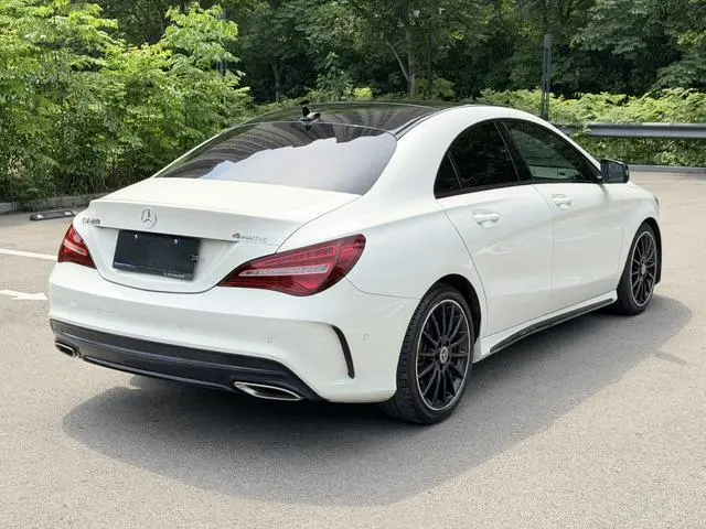 Mercedes-Benz Mercedes-Benz CLA CLA 220 4MATIC