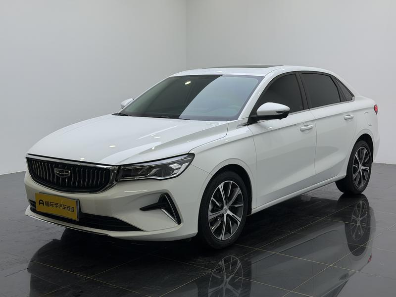 Geely Emgrand 2022