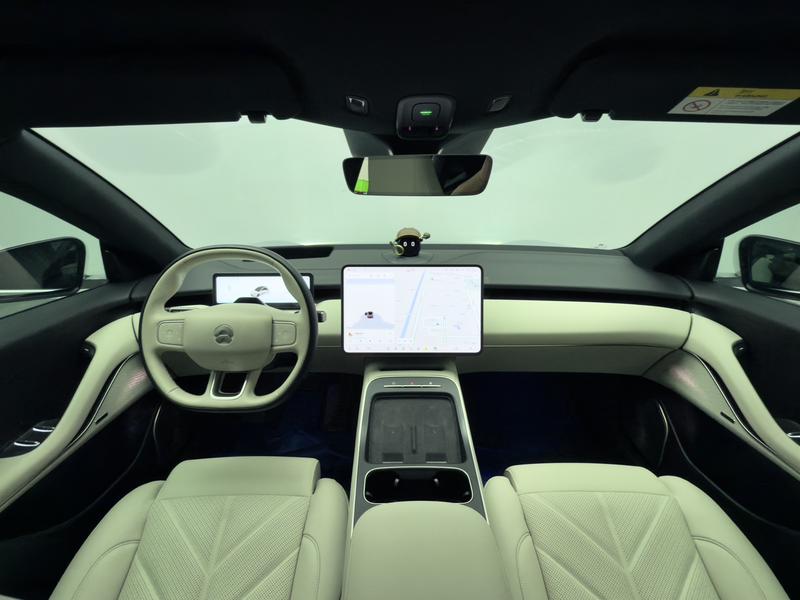NIO NIO ET5 2025