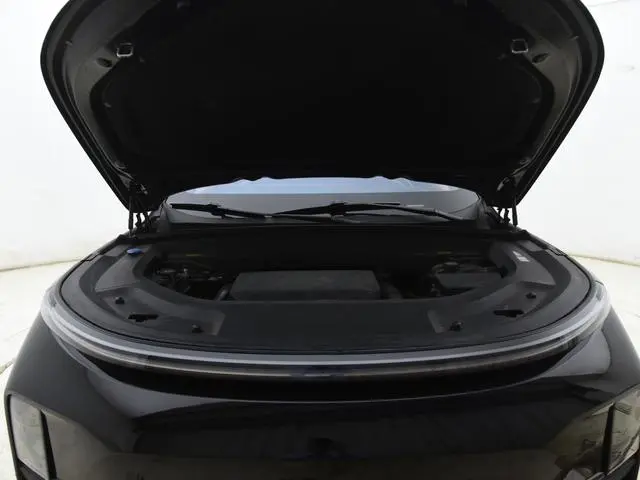 Li Auto Ideal L9 Max version