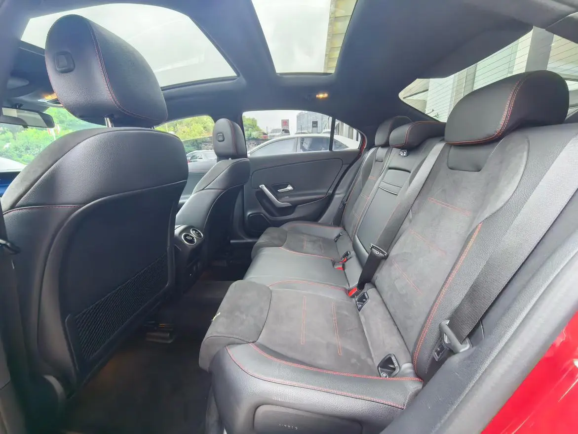 Mercedes-Benz Mercedes-Benz A-class A 200 L sports sedan fashion Version