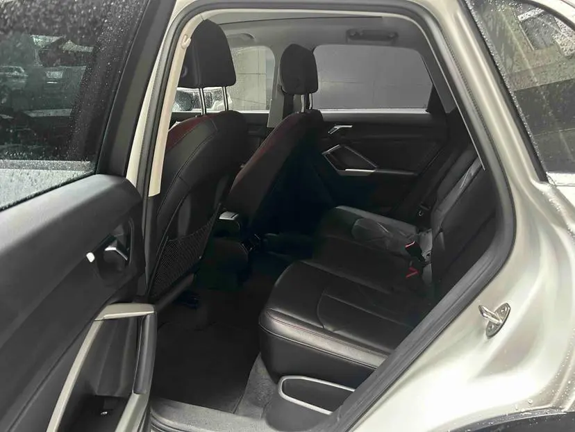Audi Audi Q3 35 TFSI fashion and elegant