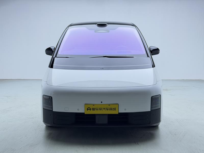 Li Auto Ideal MEGA 2025