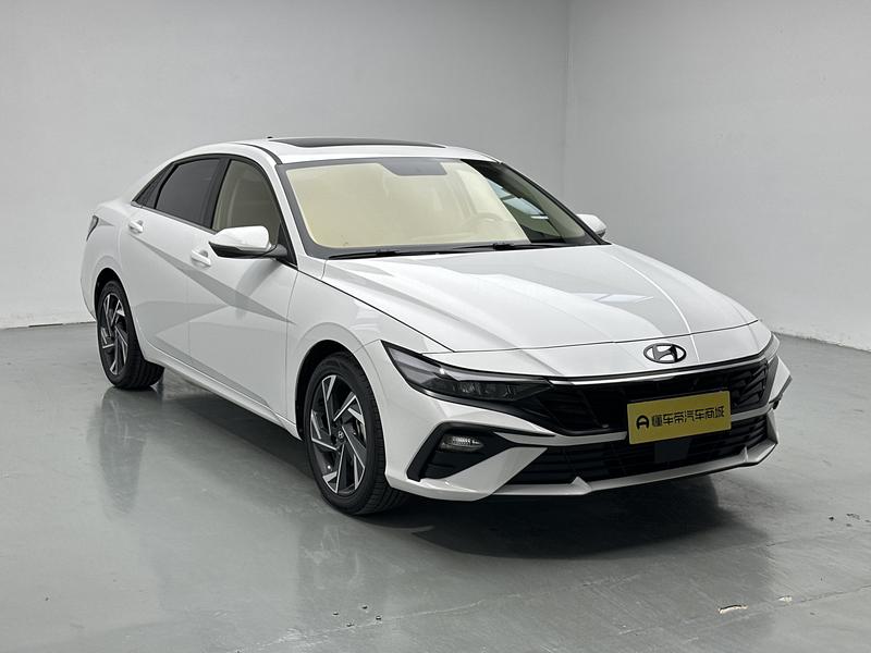 Hyundai Elantra 2023