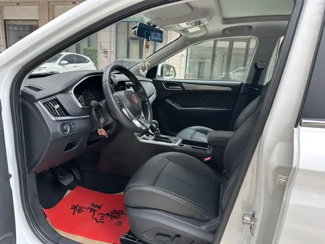 Roewe Roewe RX5 20T two-wheel drive automatic 4G interconnection platinum version