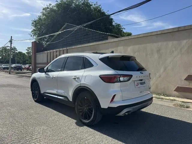 Ford Ruiji EcoBoost 245 two-wheel drive Yaoxiang model