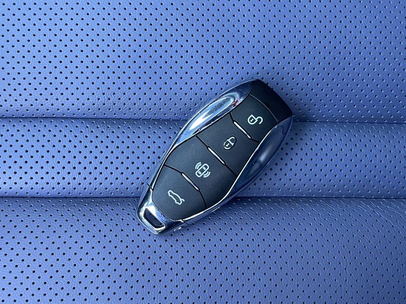 Hongqi Hongqi HS3 2023