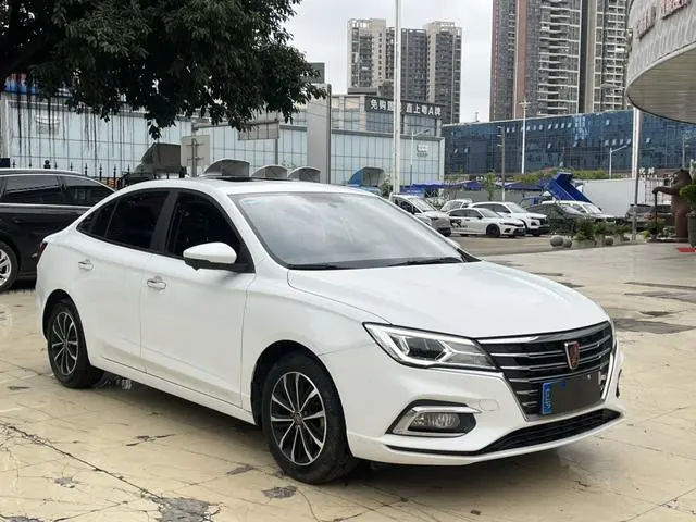 Roewe Roewe i5 1.5L automatic 4G Interconnection Linghao Ultimate Edition