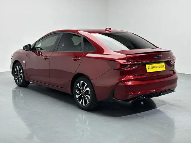 Chevrolet Cruze RS 330T Automatic Fun Version
