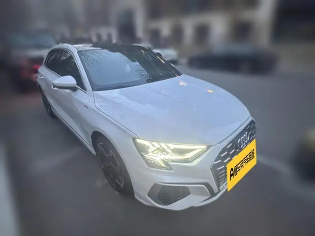 Audi Audi A3 Facelift Sportback 35 TFSI luxury sports type