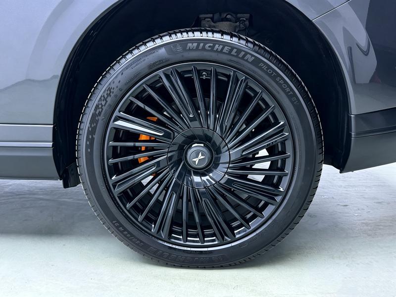 XPeng Xiaopeng G9 2025