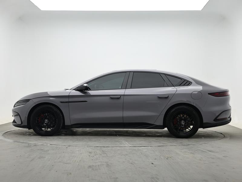 BYD Han DM 2025