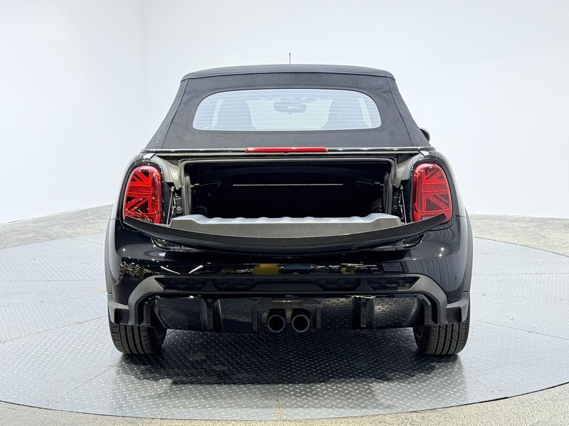 MINI MINI 2023