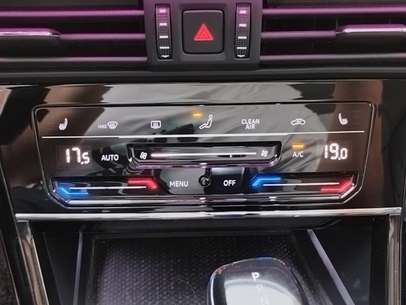 Volkswagen Passat 2023