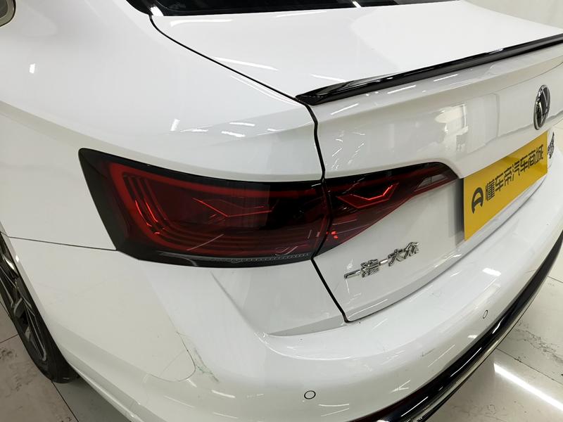 Volkswagen Sagitar 2023