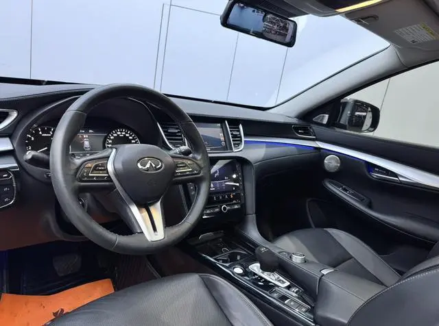 Infiniti Infiniti QX50 2.0T four-wheel drive smart version