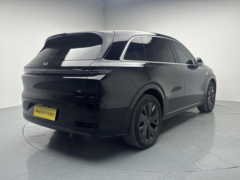 Li Auto Ideal L6 2025