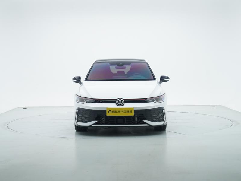Volkswagen Golf GTI 2025