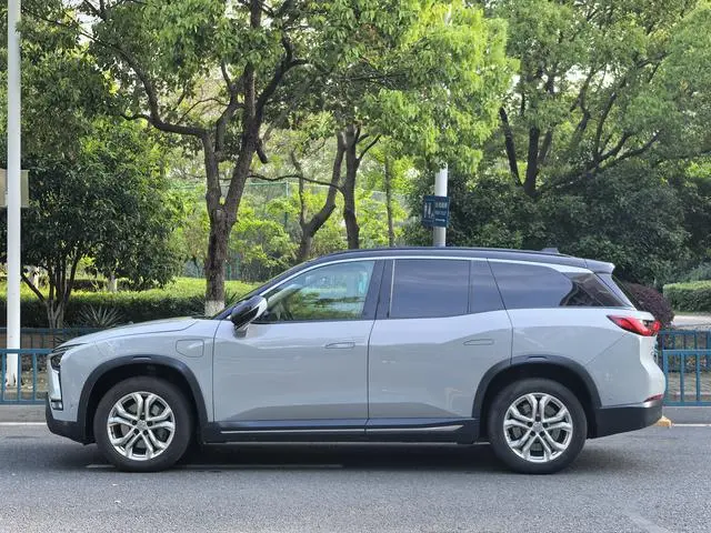 NIO NIO ES8 425KM benchmark version