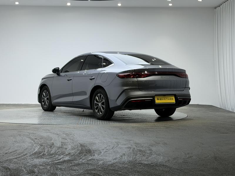 BYD Qin L DM 2024
