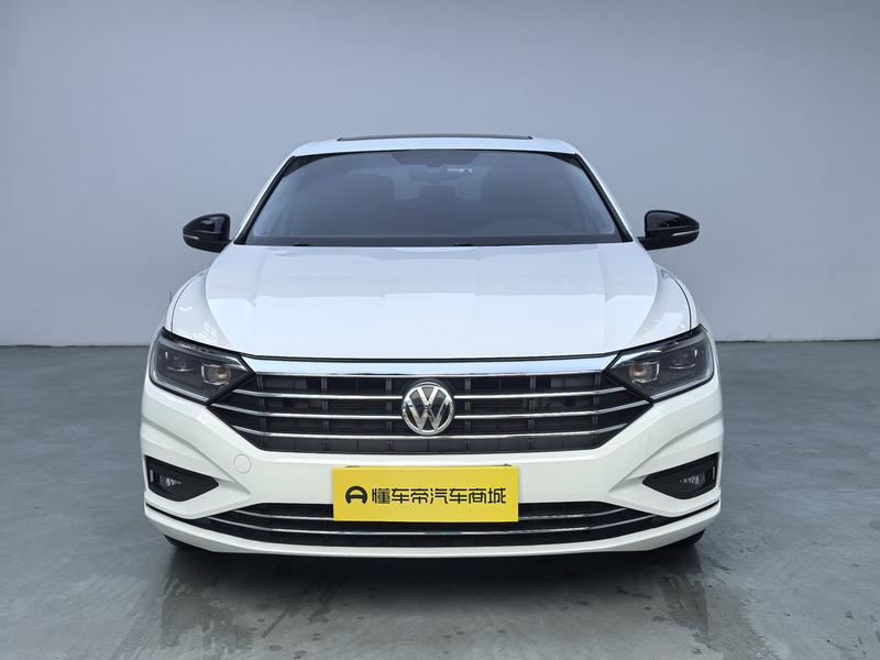 Volkswagen Sagitar 2021