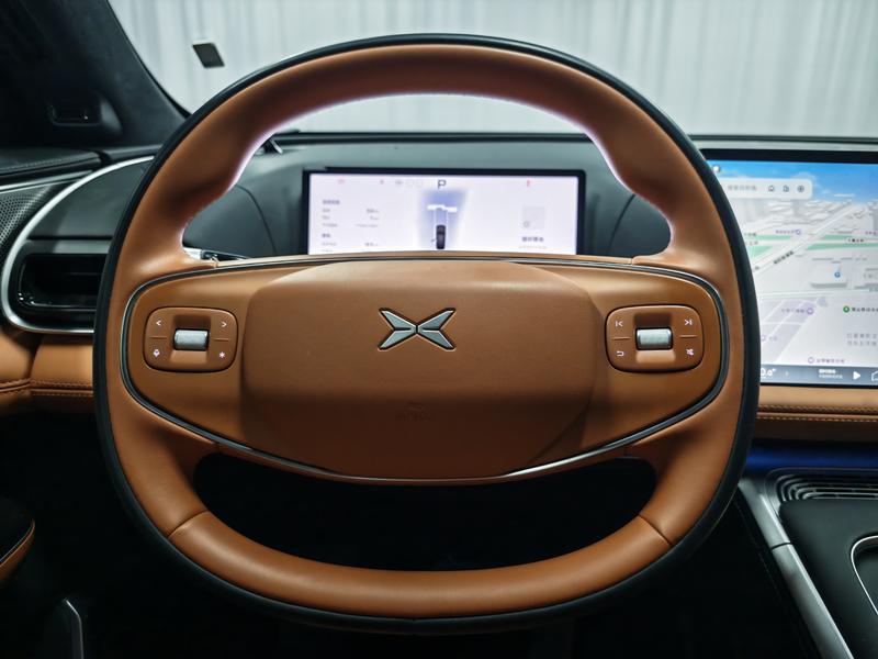 XPeng Xiaopeng G9 2025